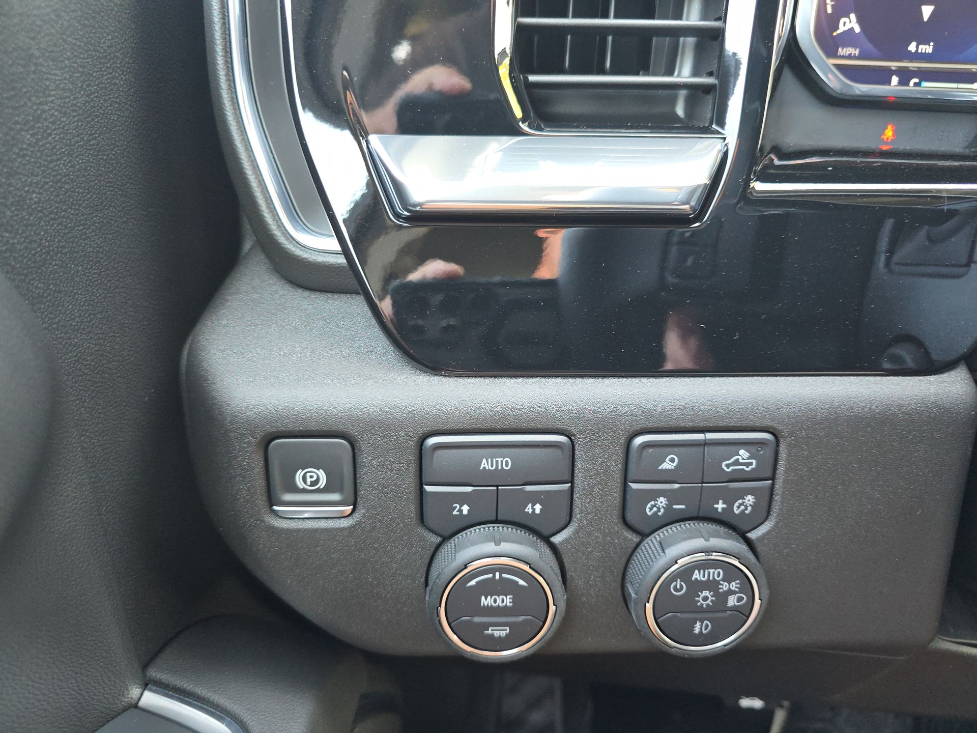 Vehicle image 43 of 59