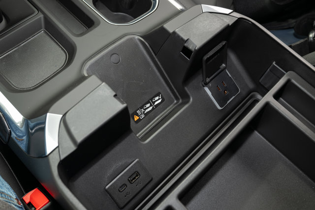 Vehicle image 31 of 39