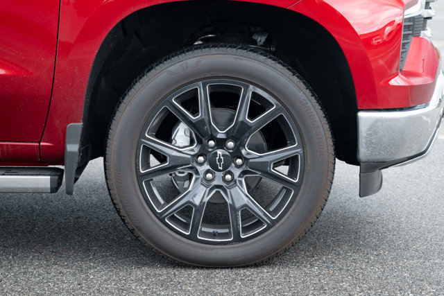 Vehicle image 10 of 39