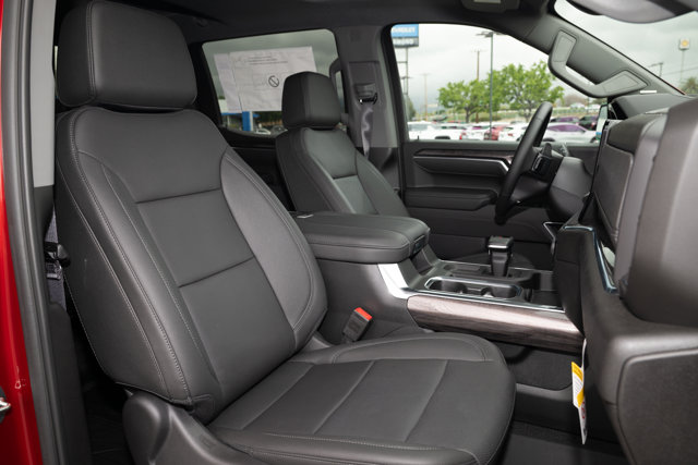 Vehicle image 36 of 39