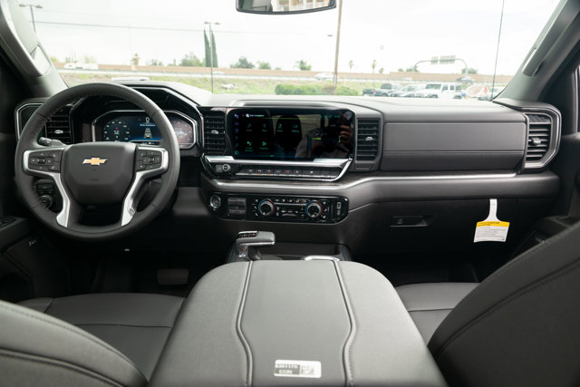 Vehicle image 20 of 39