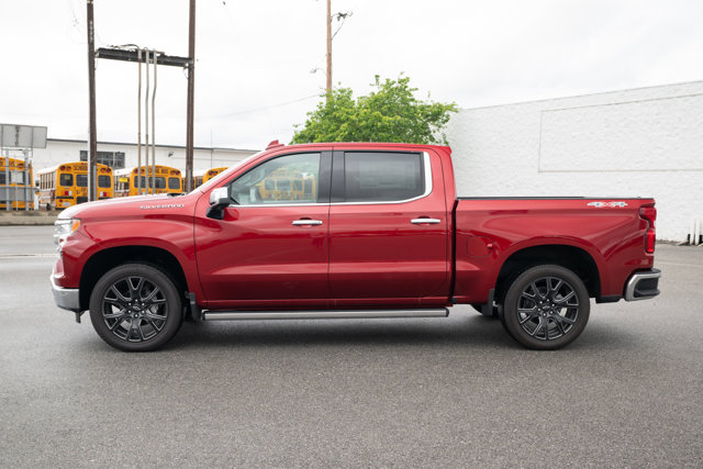 Vehicle image 8 of 39