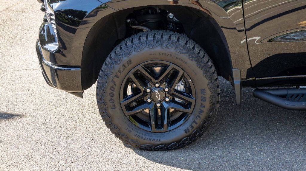 2024 Chevrolet Silverado 1500 LT Trail Boss Image 13 of 33