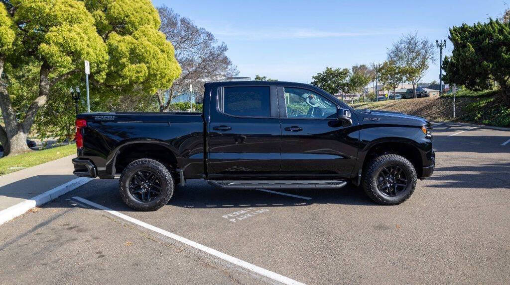 2024 Chevrolet Silverado 1500 LT Trail Boss Image 7 of 33