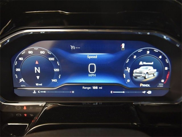 Vehicle image 26 of 52