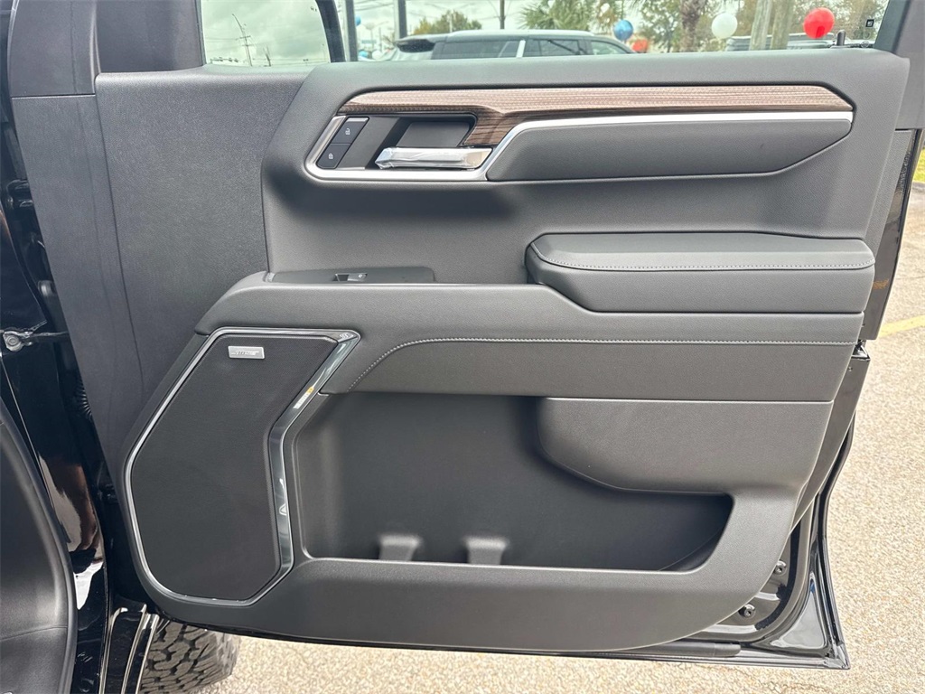 2024 Chevrolet Silverado 1500 RST Image 13 of 20