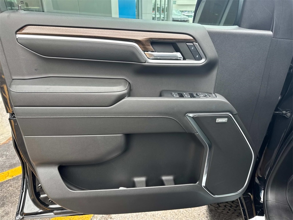 2024 Chevrolet Silverado 1500 RST Image 17 of 20