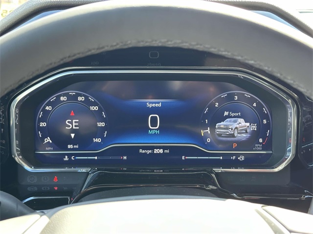 Vehicle image 15 of 33