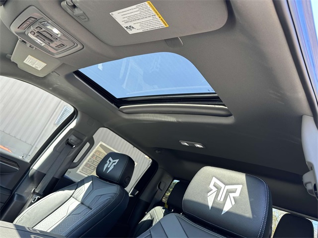 Vehicle image 12 of 33