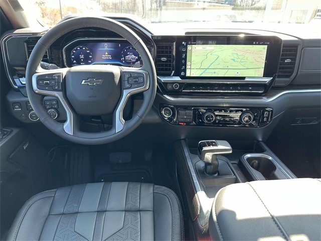 Vehicle image 14 of 33