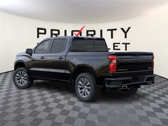 Vehicle image 8 of 24