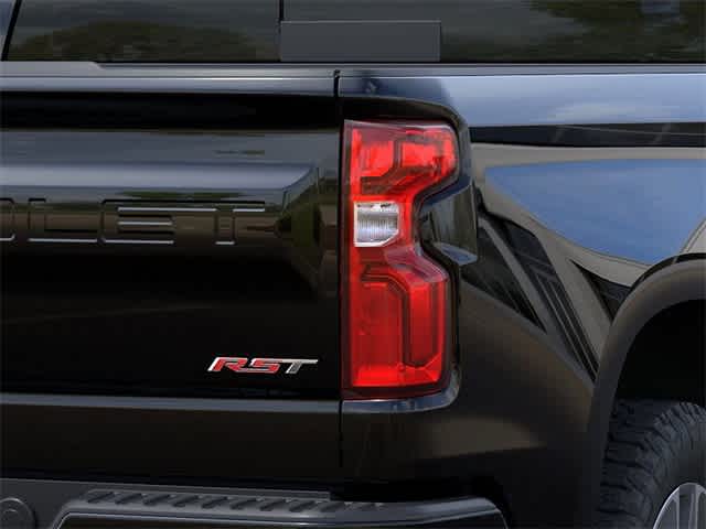Vehicle image 11 of 24