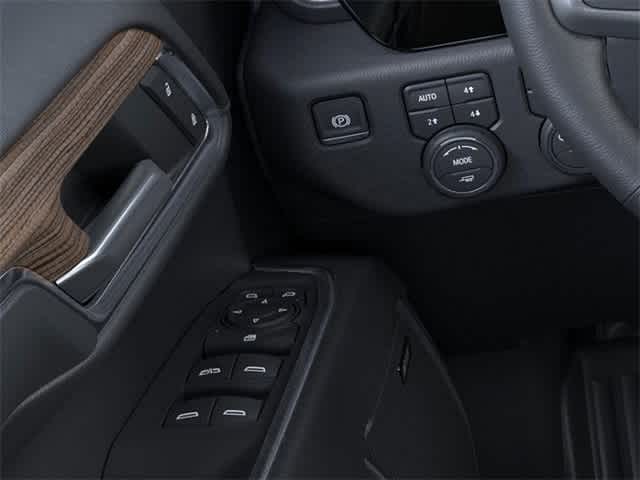 Vehicle image 22 of 24