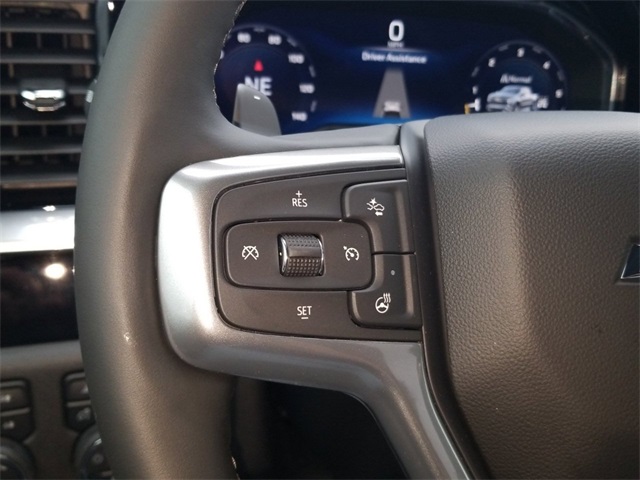 Vehicle image 22 of 26