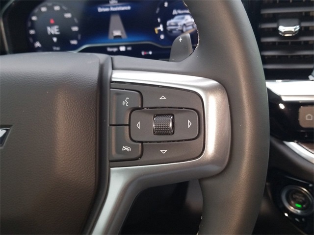 Vehicle image 23 of 26