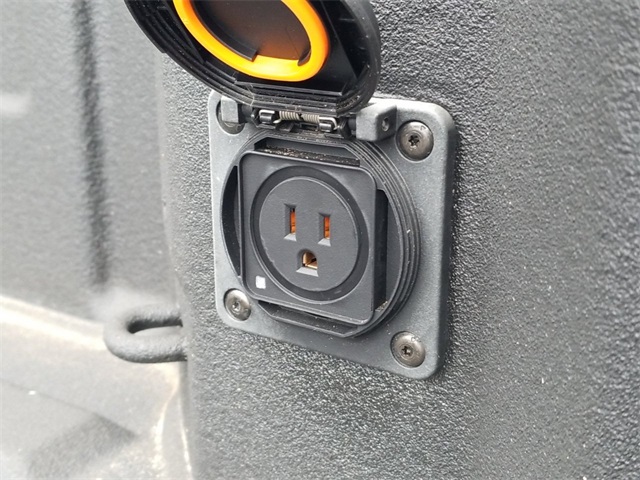 Vehicle image 9 of 26