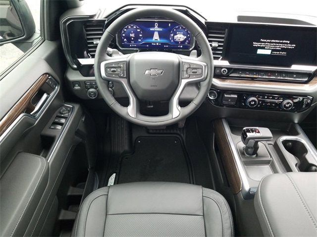 Vehicle image 15 of 26