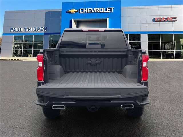 Vehicle image 8 of 26