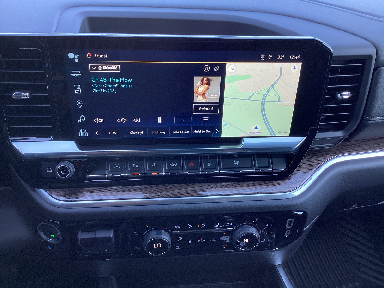Vehicle image 16 of 30
