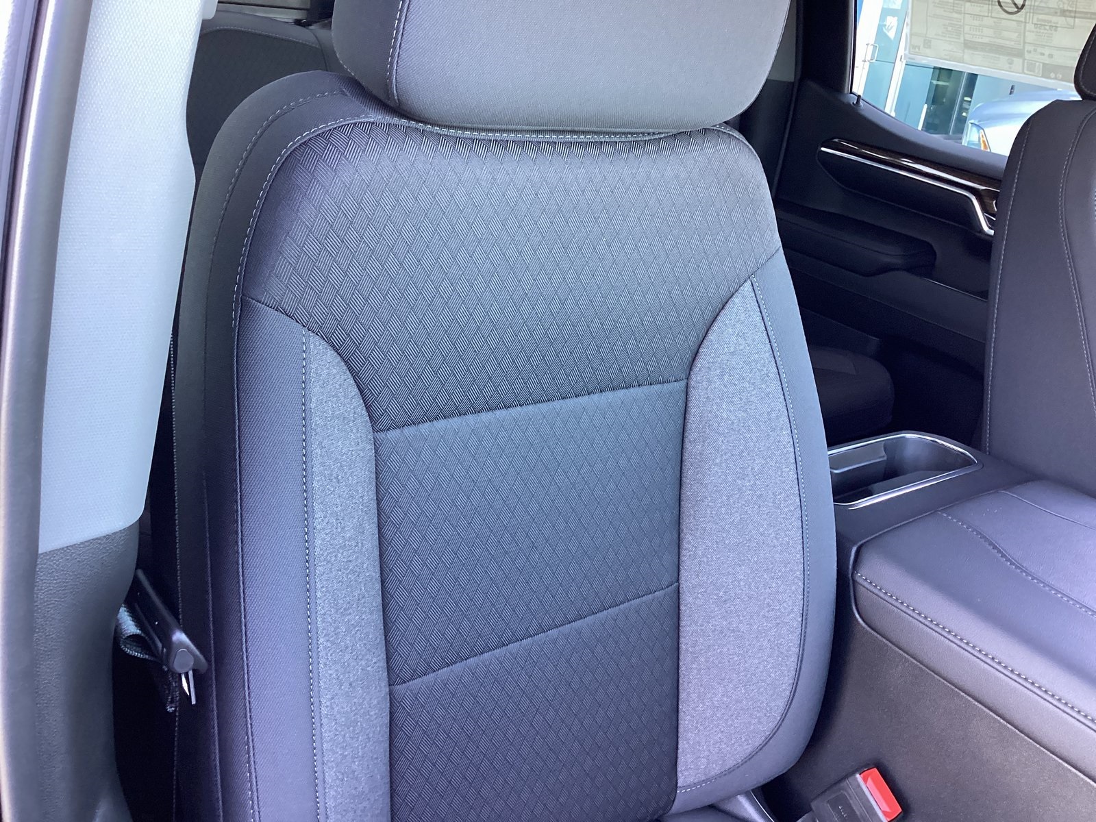 Vehicle image 19 of 30