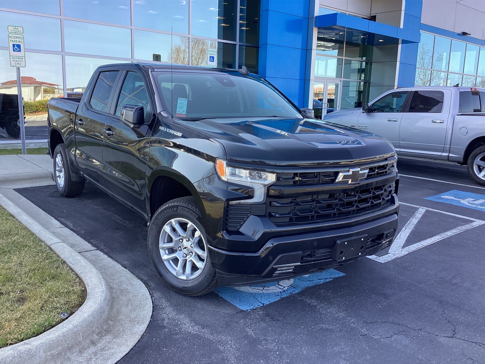 Vehicle image 5 of 30