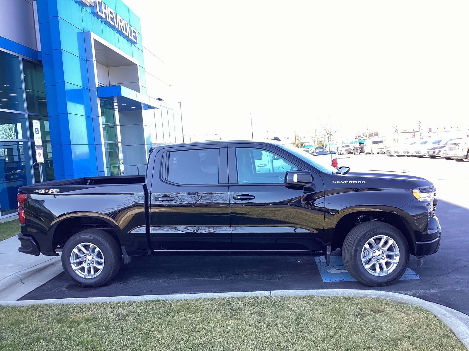 Vehicle image 4 of 30