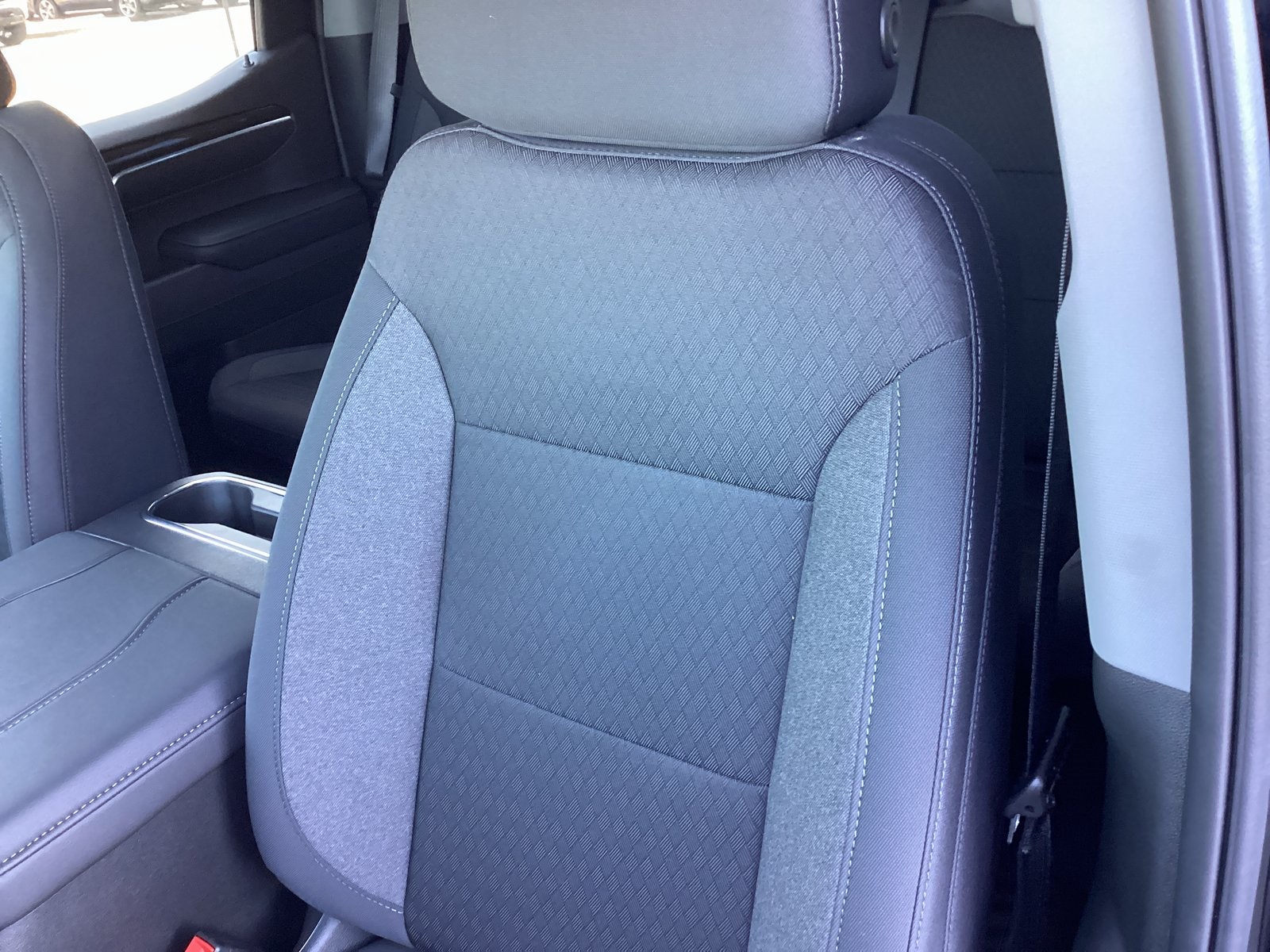 Vehicle image 10 of 30