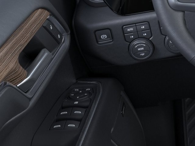 Vehicle image 23 of 25