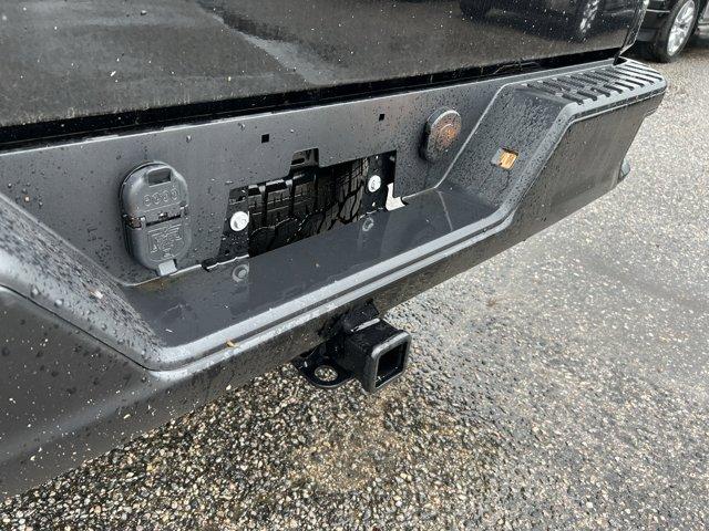 Vehicle image 15 of 32
