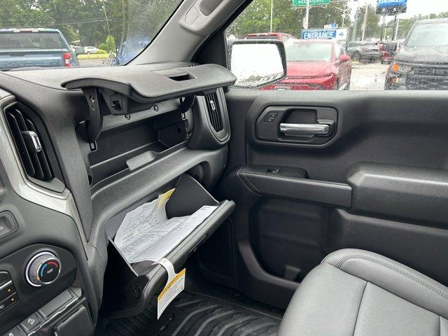 Vehicle image 27 of 32