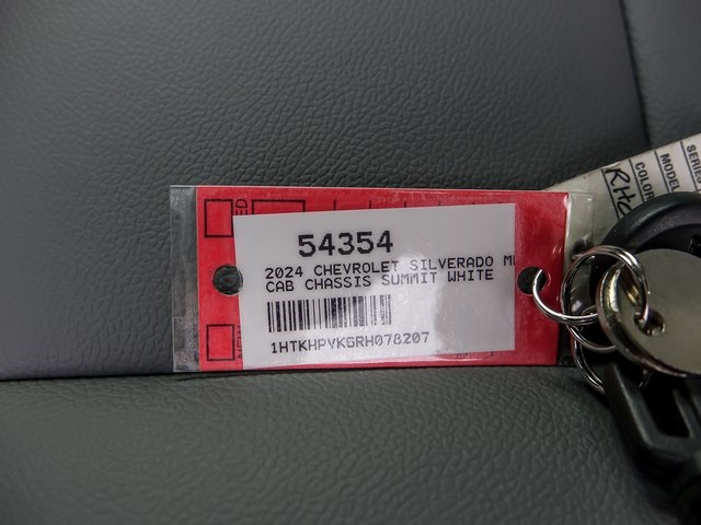 2024 Chevrolet Silverado MD Work Truck Image 28 of 28