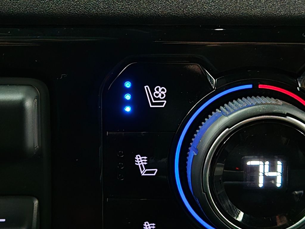 2024 Chevrolet Silverado 1500 ZR2 Image 38 of 40