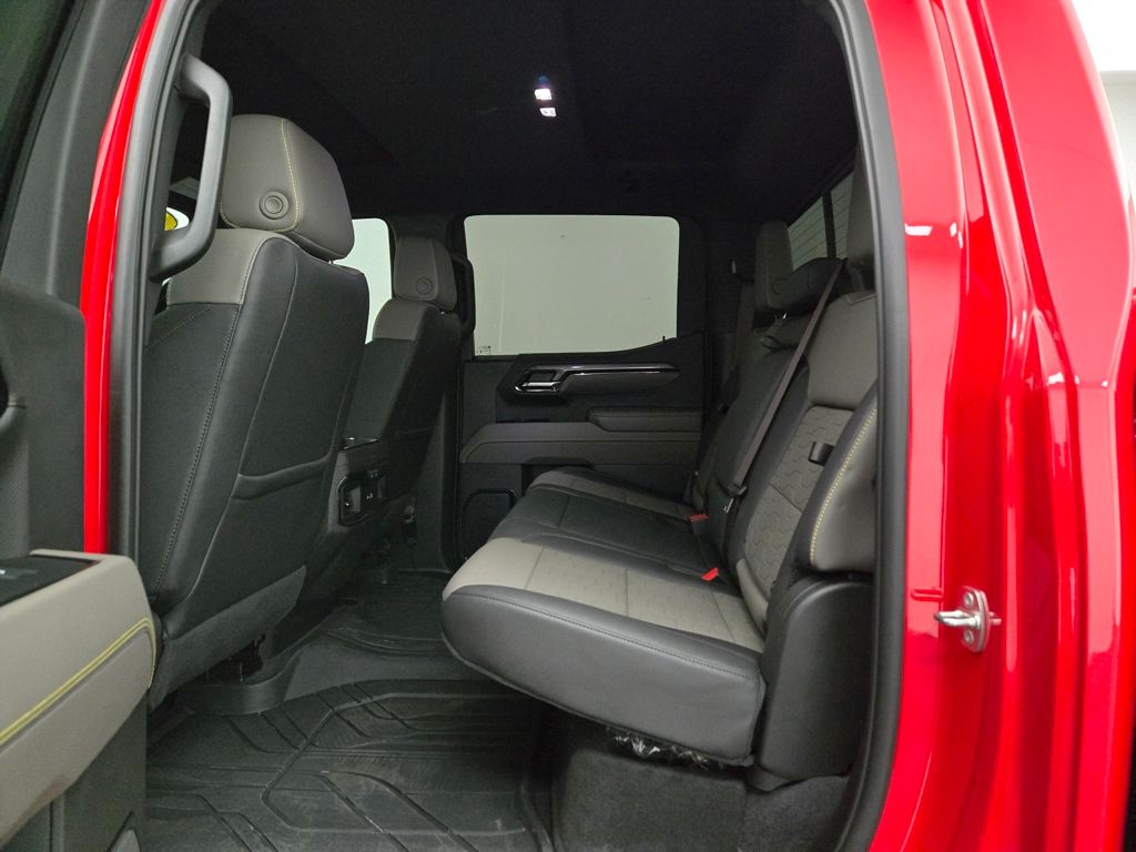 2024 Chevrolet Silverado 1500 ZR2 Image 18 of 40