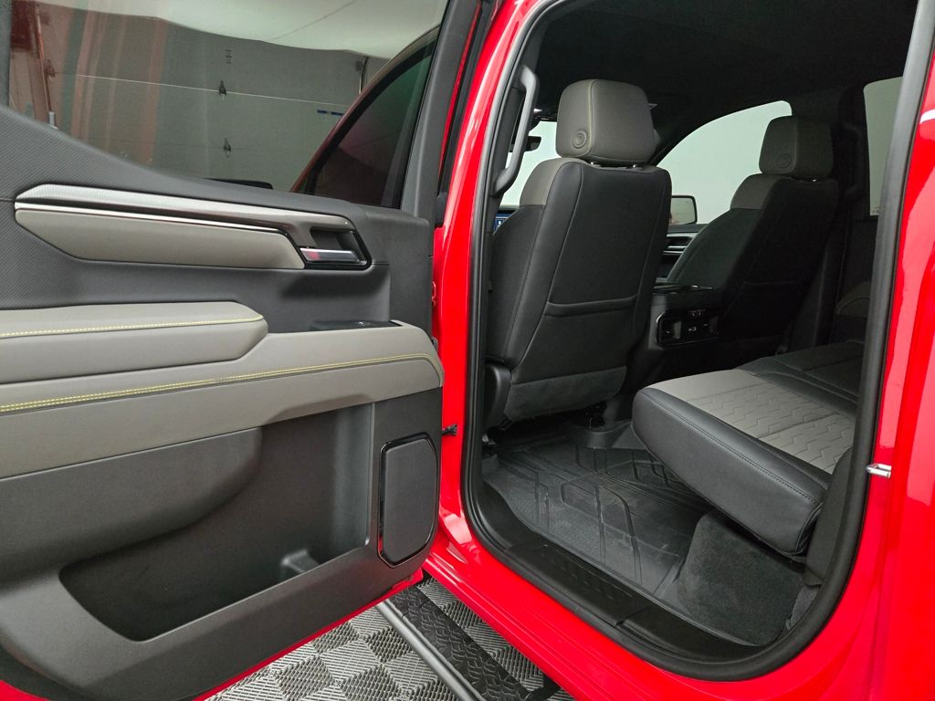 2024 Chevrolet Silverado 1500 ZR2 Image 15 of 40