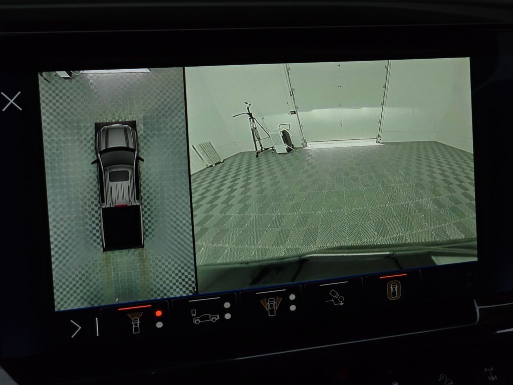 2024 Chevrolet Silverado 1500 ZR2 Image 30 of 40