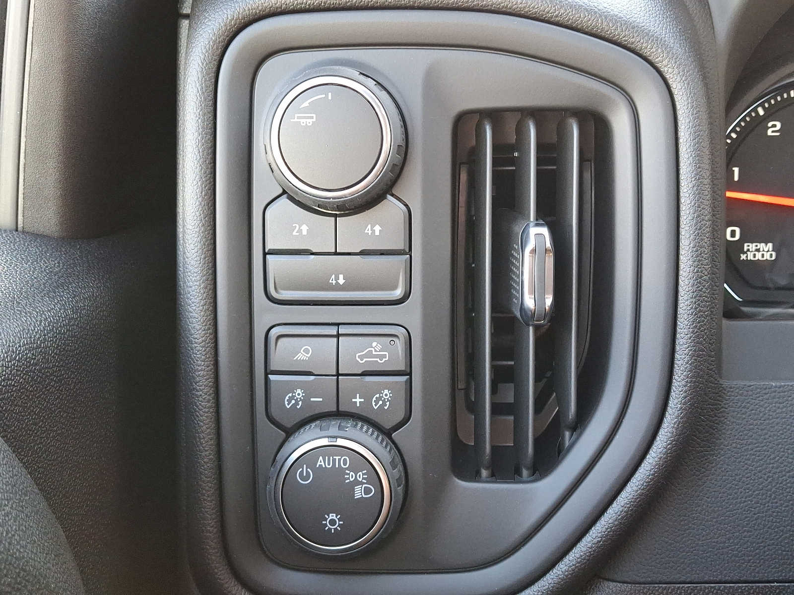 Vehicle image 19 of 22