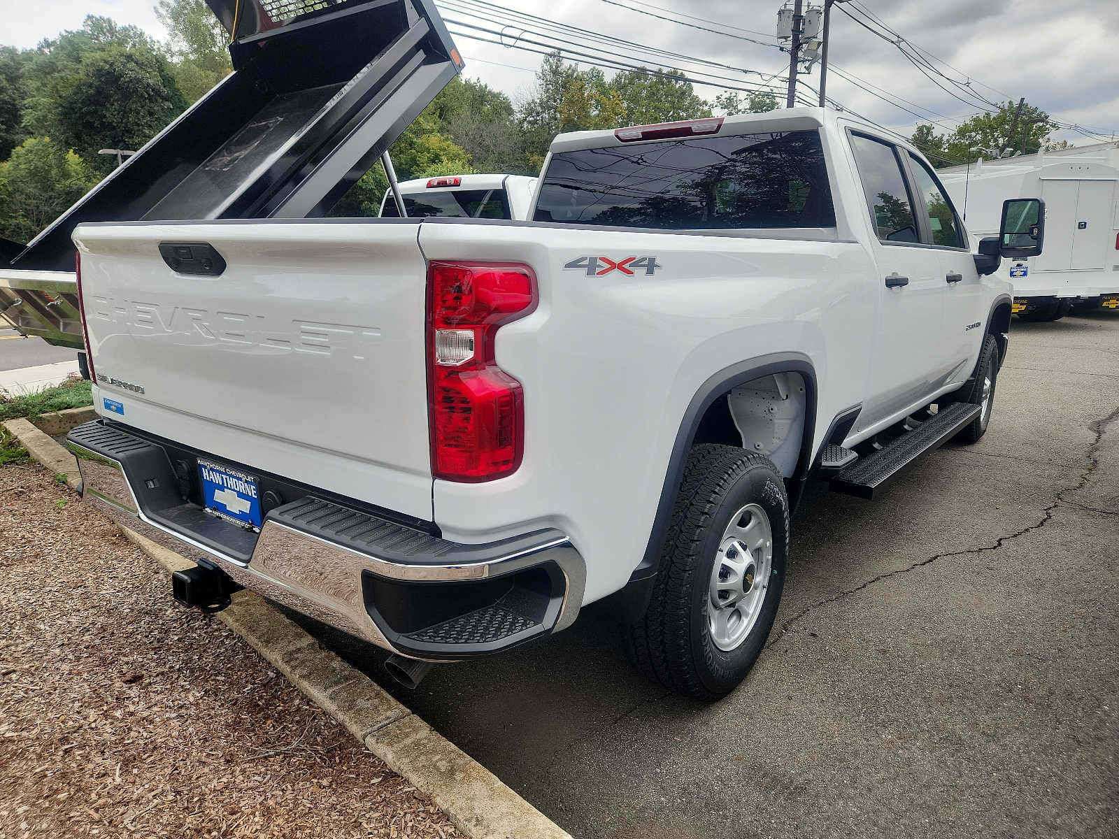 Vehicle image 3 of 10