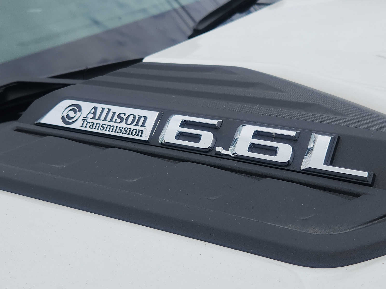 Vehicle image 9 of 10