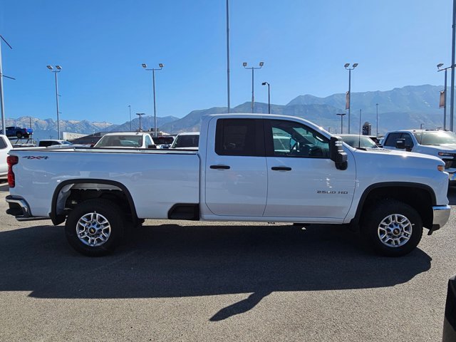 Vehicle image 4 of 25