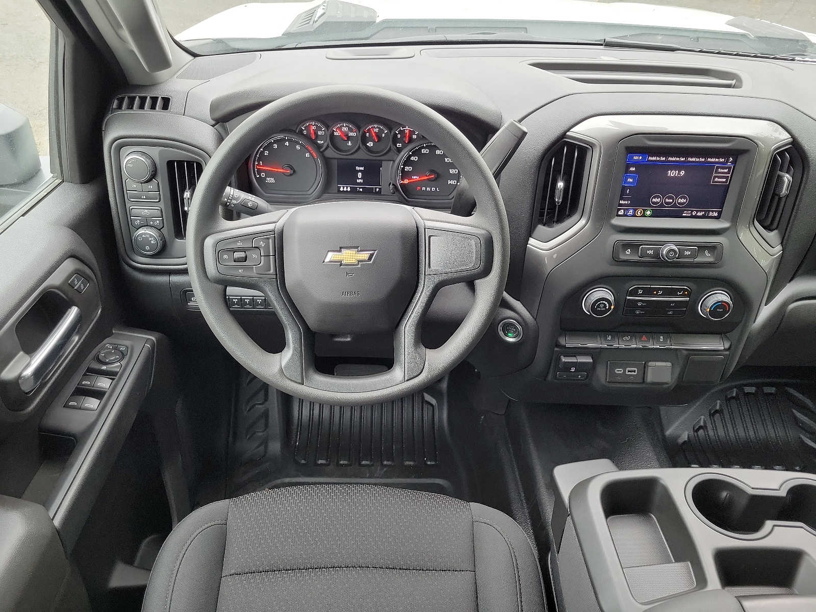 Vehicle image 9 of 21
