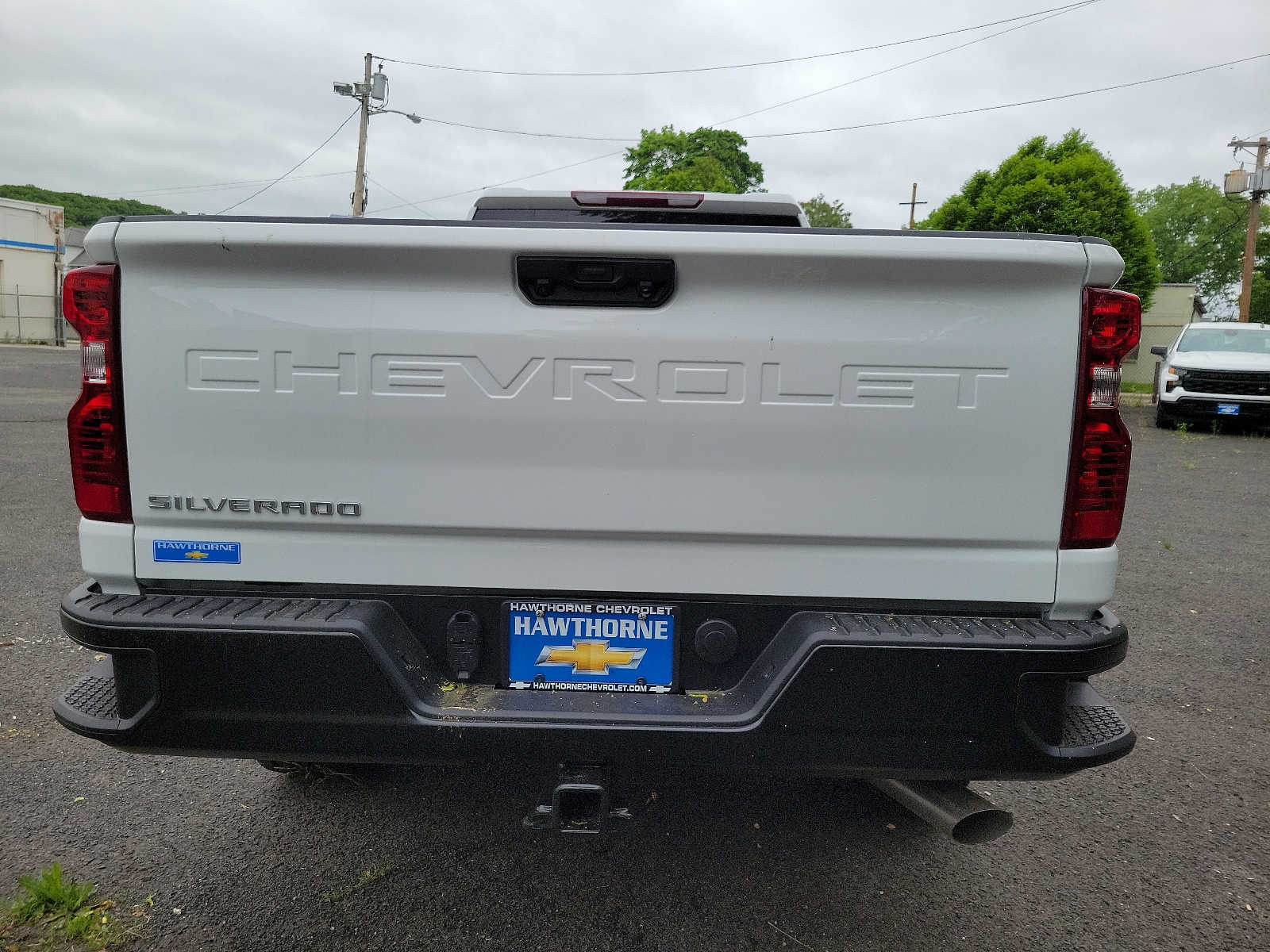 Vehicle image 4 of 21