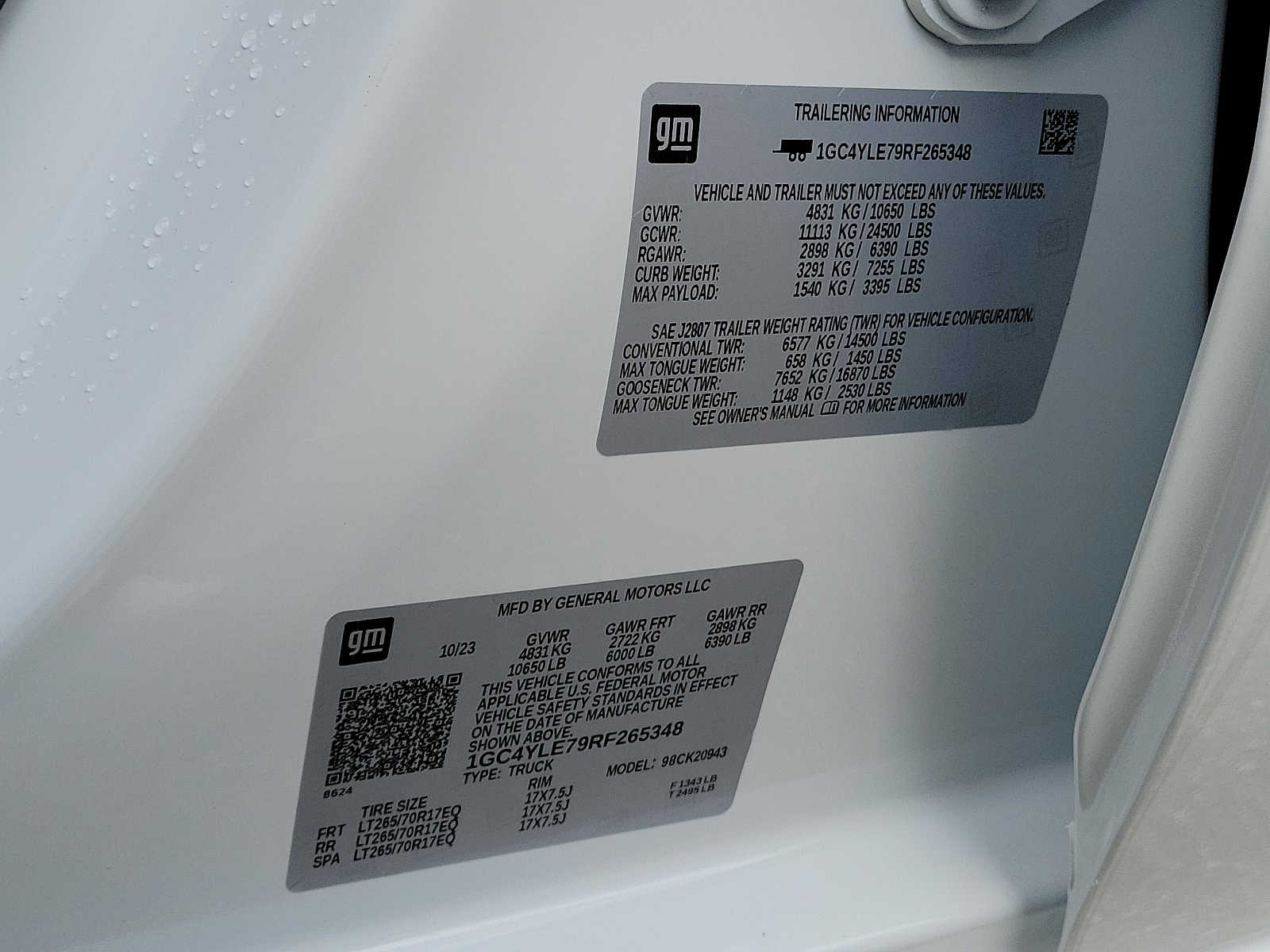 Vehicle image 11 of 13