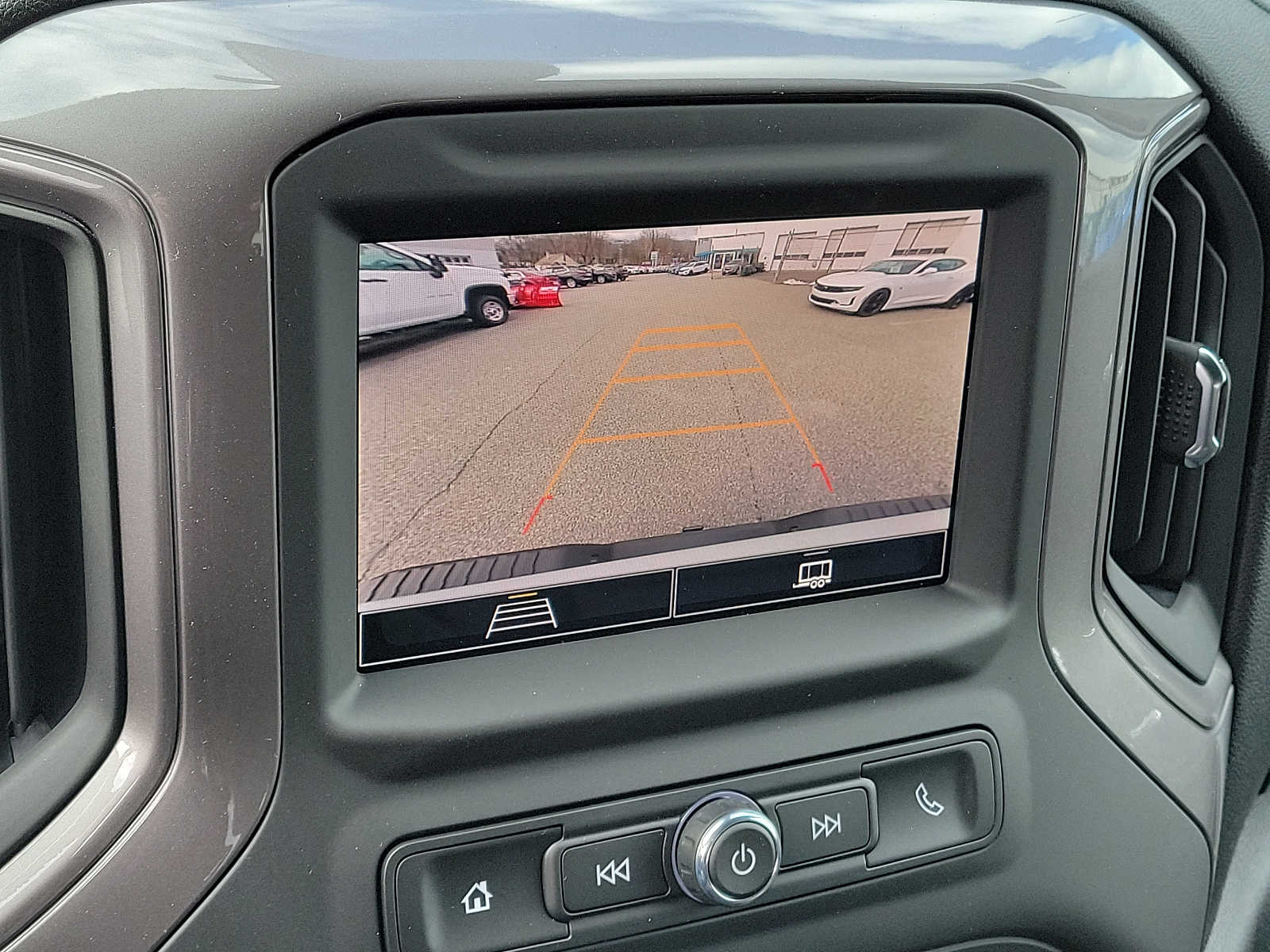 Vehicle image 9 of 13
