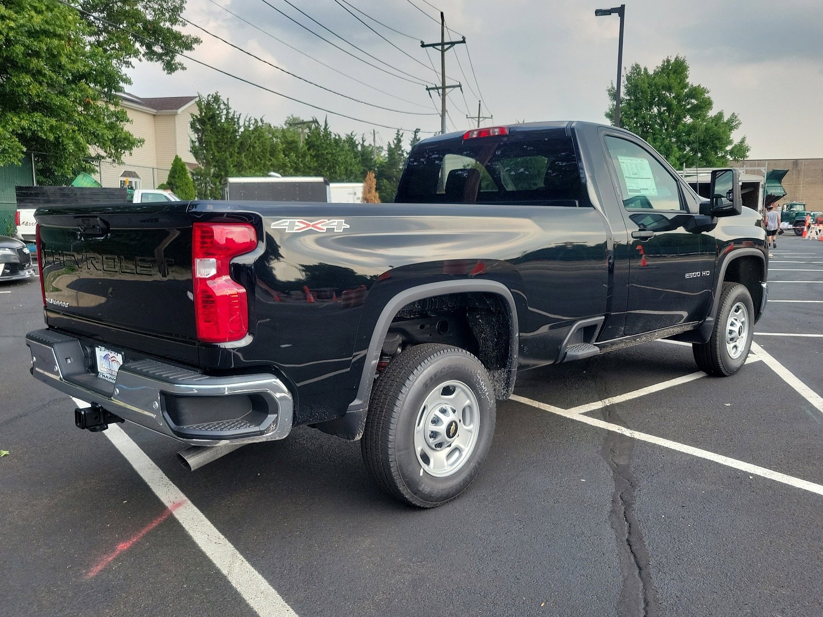 Vehicle image 9 of 34