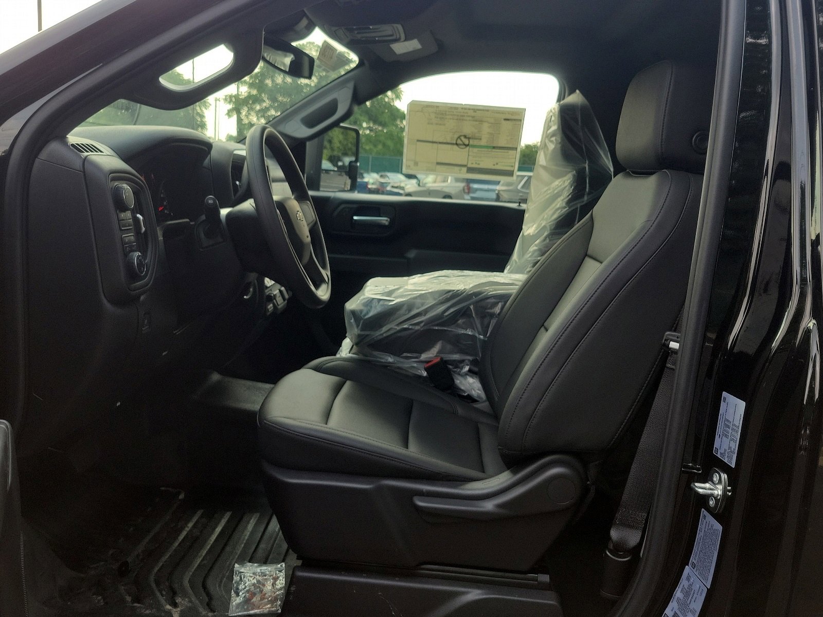 Vehicle image 13 of 34