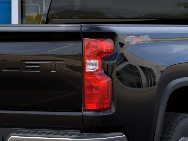 Vehicle image 21 of 34