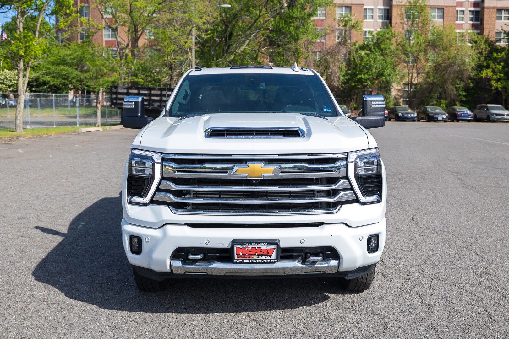 2024 Chevrolet Silverado 3500HD High Country Image 3 of 28