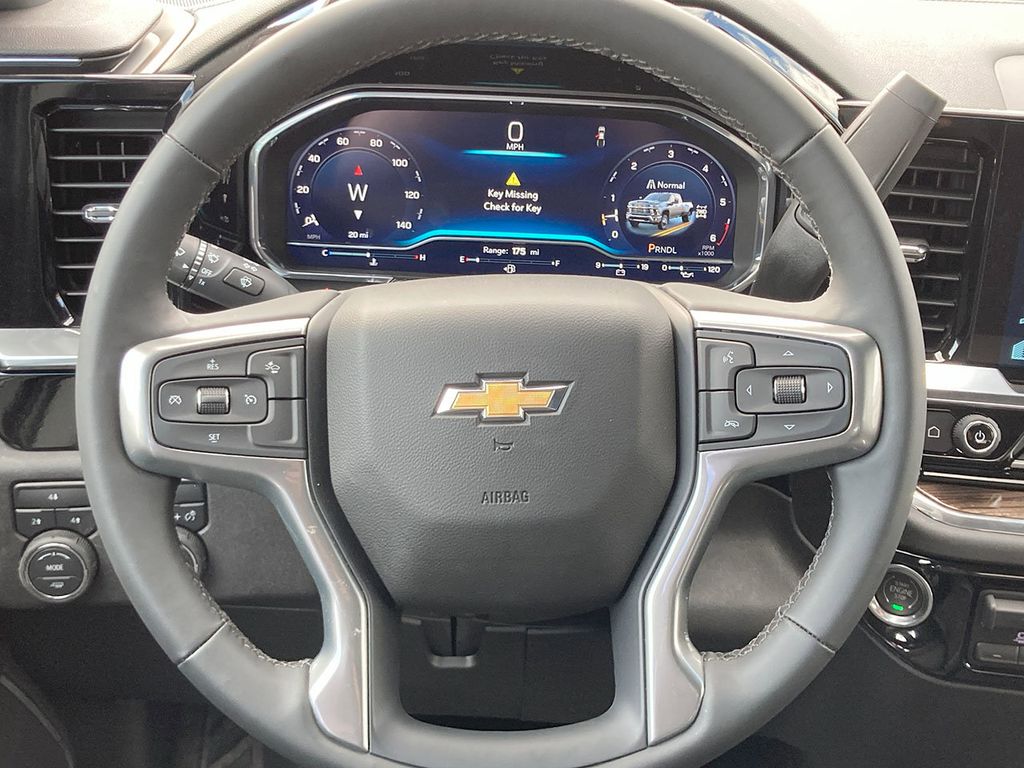 2024 Chevrolet Silverado 3500HD LT Image 25 of 33