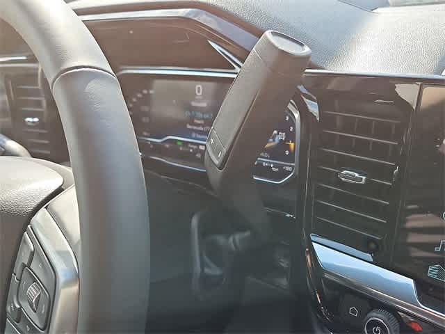 Vehicle image 10 of 21