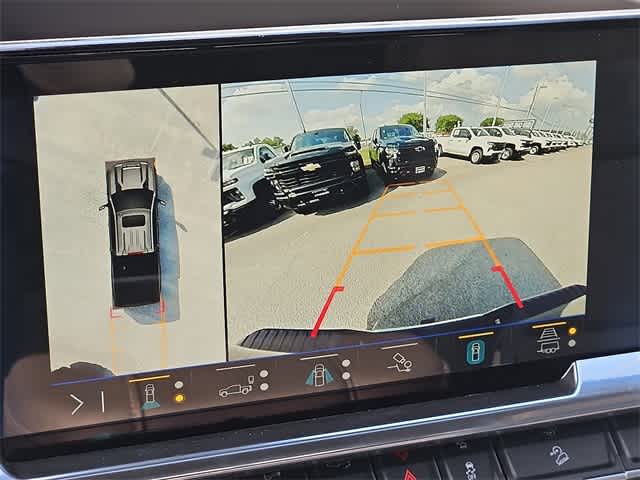 Vehicle image 14 of 21